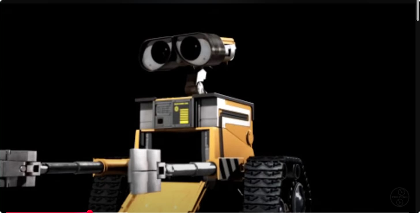 Jeremy Fielding giving a fantastic tutorial on building WALL-E